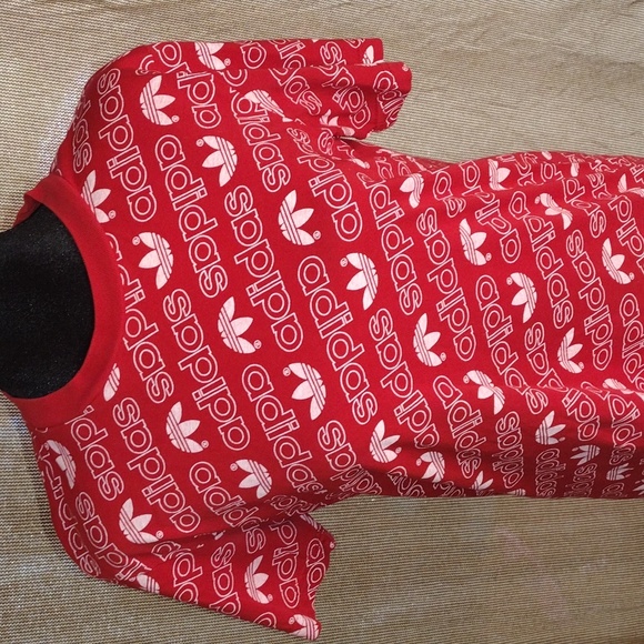 Men's Small Adidas LOGO All Over T-Shirt NWOT - Picture 4 of 6